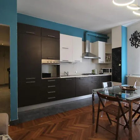J By Interhome דירה